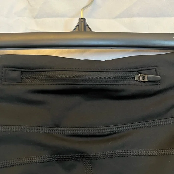 XL Nike Dri- Fit Women’s Black Leggings - Picture 5 of 8